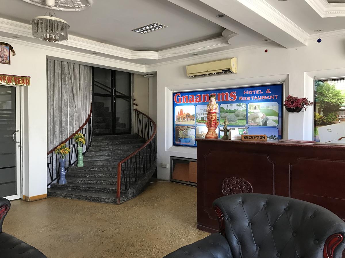 Gnaanams Hotel And Restaurant Jaffna Kültér fotó
